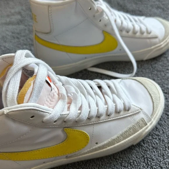 Nike Blazer Mid 77 Vintage Sneakers - Men 6.5 - Barely Worn - Picture 4 of 12